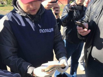 На Волині викрили посадовця-хабарника