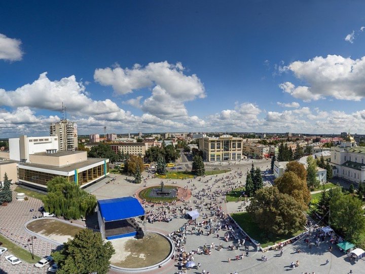 За декілька днів лучани більше сотні разів скаржилися на сморід у місті 