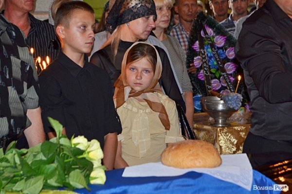 У Луцьку прощалися з загиблим «айдарівцем». ФОТО