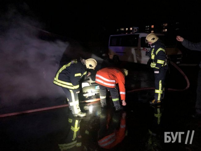 У місті на Волині загорівся автомобіль. ФОТО