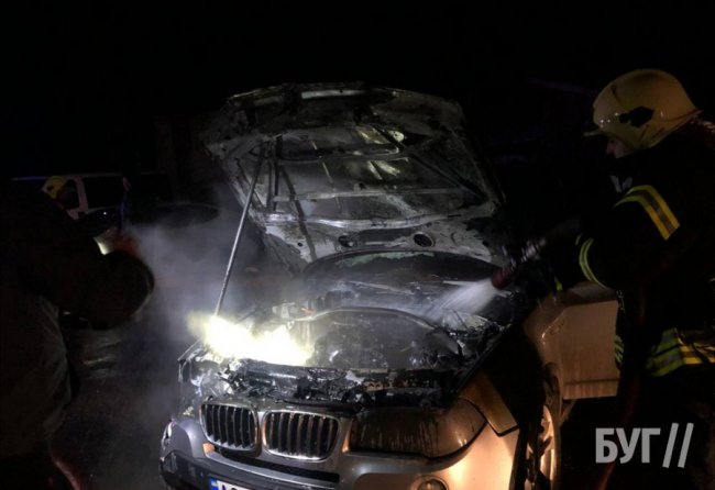 У місті на Волині загорівся автомобіль. ФОТО