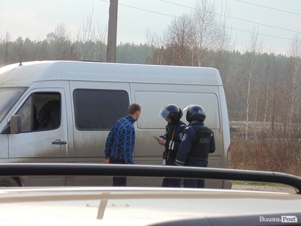 Як волинські революціонери патрулюють кордон. ФОТО