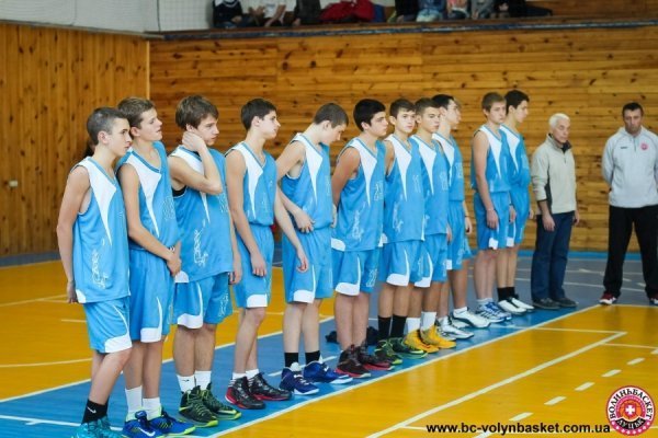 Фото міжнародного баскетбольного турніру в Луцьку