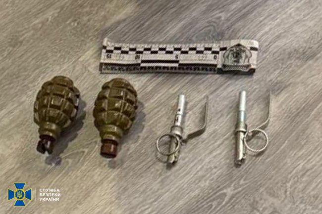 СБУ затримала зрадника, який «полював» на релейні шафи Укрзалізниці та коригував удари по Одесі