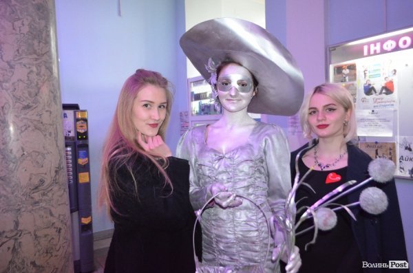 У луцькому виші танцювали, щоб допомогти. ФОТО