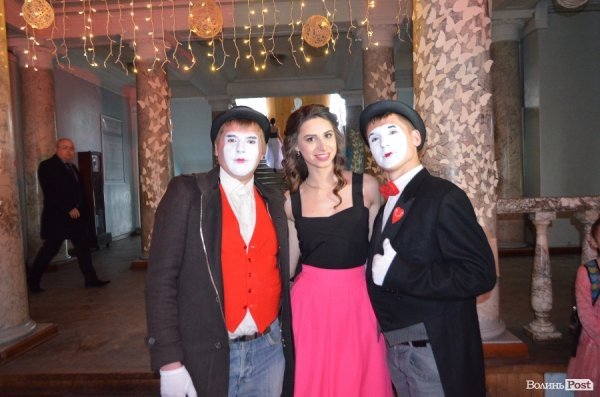 У луцькому виші танцювали, щоб допомогти. ФОТО