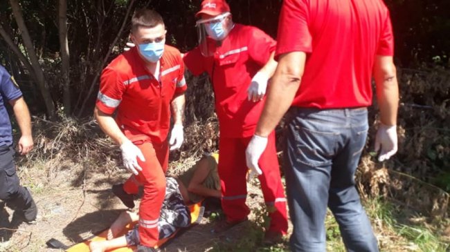 На Рівненщині – подвійна аварія: постраждали 6 людей, серед них – дитина. ФОТО 18+