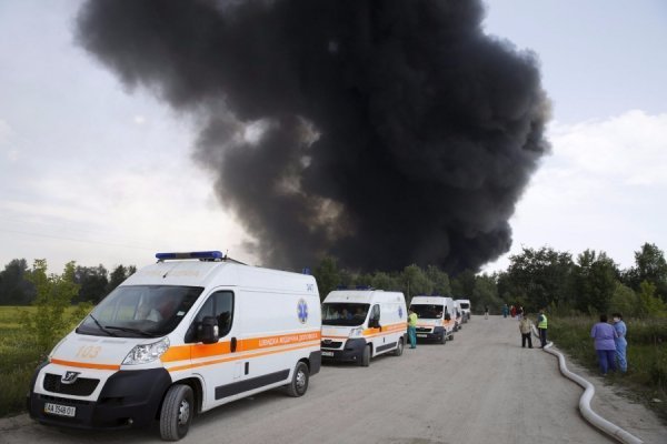Масштабна пожежа на нафтобазі під Васильковим. ФОТО