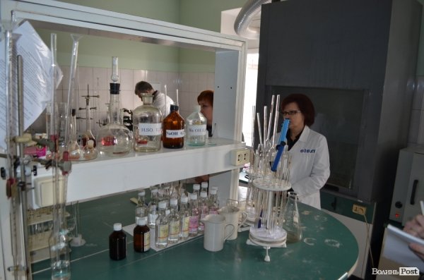 На луцькому спиртзаводі запустили нову лінію виробництва горілки. ФОТО. ВІДЕО