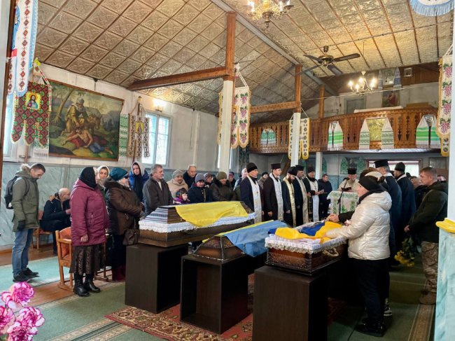 Скорботний день: у Нововолинську поховали двох Героїв