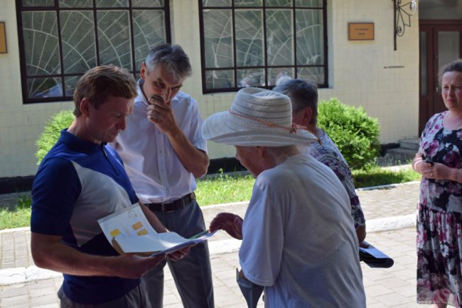 Депутата видно по... школі. Про що ковельчани говорили із Степаном Івахівим*