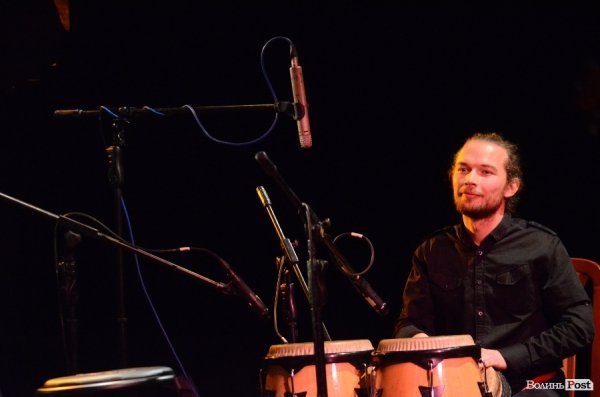 Польський джазовий гурт заспівав у Луцьку колядки.ФОТО