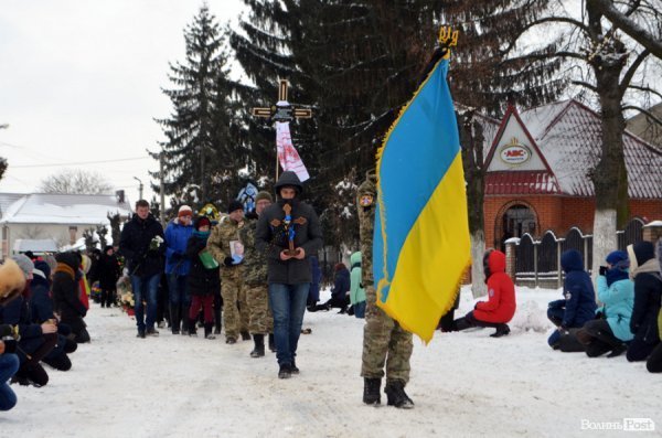 «Десантник пішов у небо»:  у Ківерцях поховали Героя Маріса Камінського