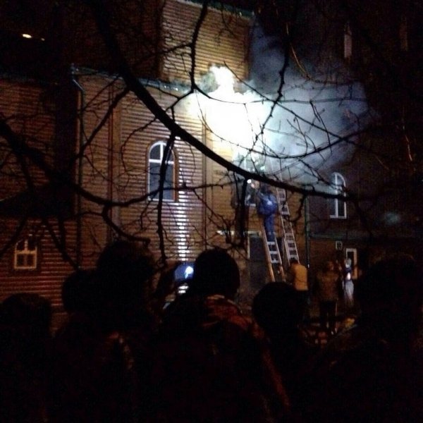 Церкву в Камені-Каширському гасили 10 пожежних автомобілів