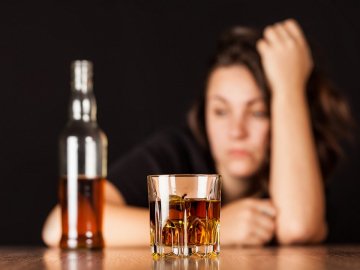 На Одещині член виборчкому прийшла на вибори «під градусом»