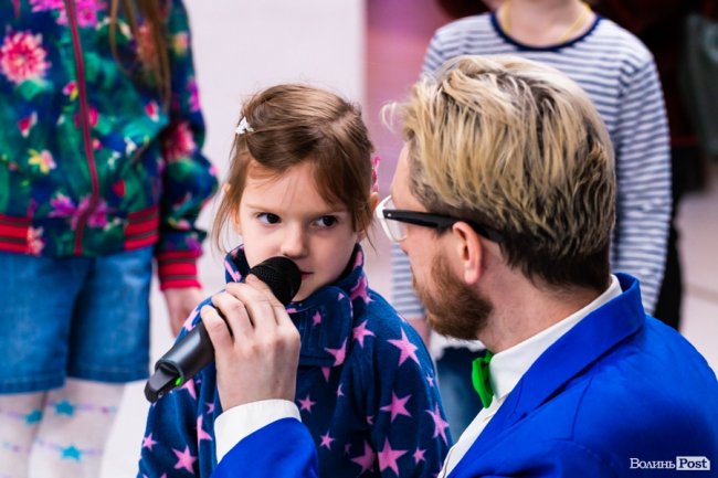 У «Промені» веселили дітей весняною програмою. ФОТО*