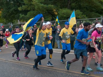 Волиняни успішно фінішували на марафоні у США. ФОТО