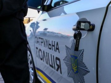 Хлопець хотів підкупити волинських патрульних за 200 гривень хабара