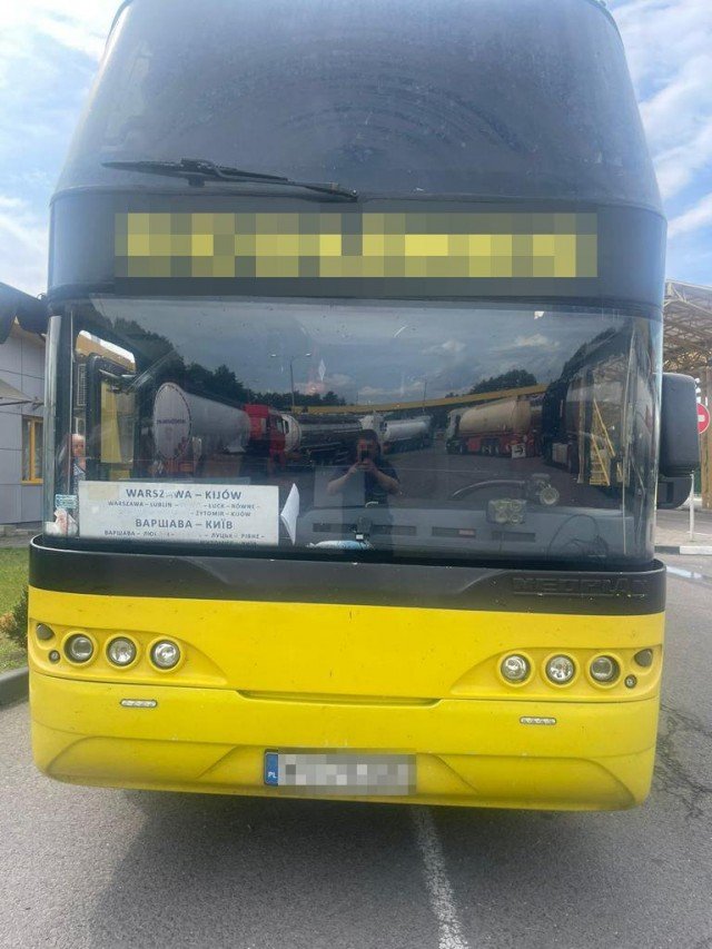 У «Ягодині» службовий собака знайшов наркотики  у пасажира автобуса. ФОТО