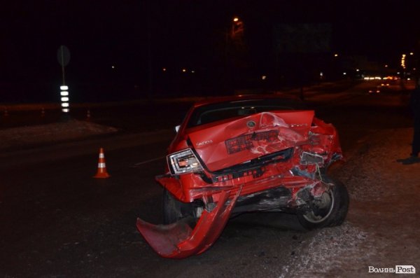 Подробиці аварії на Карпенка-Карого в Луцьку