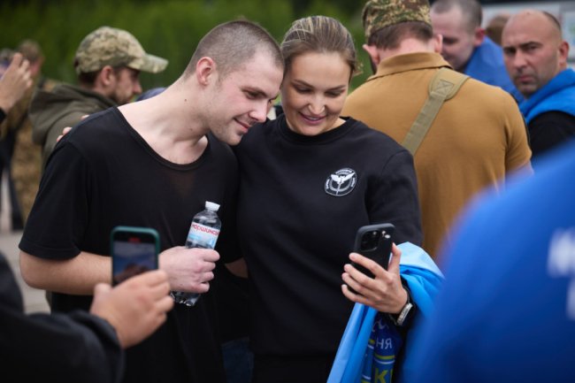 Наші повертаються додому: Україна та росія провели новий етап обміну полоненими