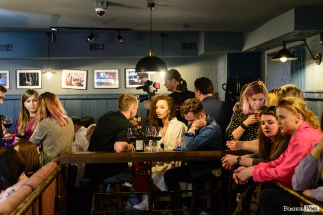 У Луцьку офіційно відкрили джазовий клуб «Цитра». ФОТО