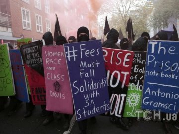 У Лондоні студенти влаштували акцію протесту. ВІДЕО