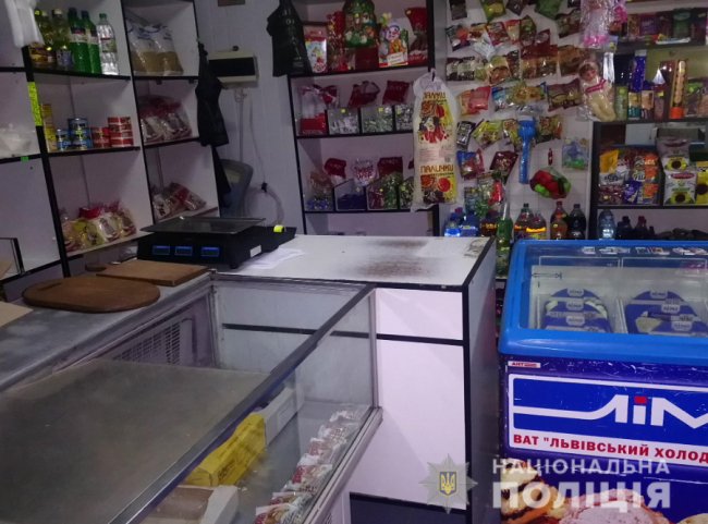 У масці та з пістолетом: на Волині впіймали грабіжника. ФОТО