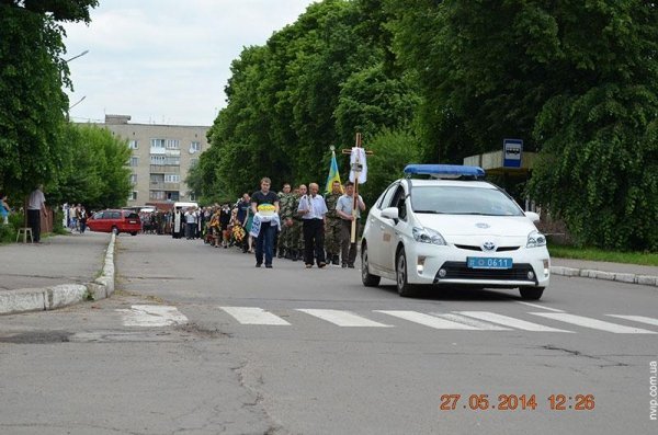 Поховали загиблого під Волновахою нововолинця. ФОТО. ВІДЕО