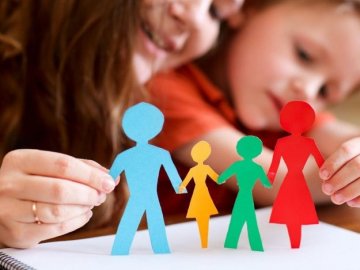 В Україні планують змінити процедуру усиновлення: що пропонують