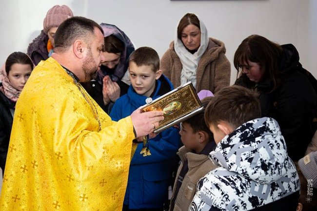 Волинські нацгвардійці організували свято для дітей, які чекають рідних з фронту. ФОТО