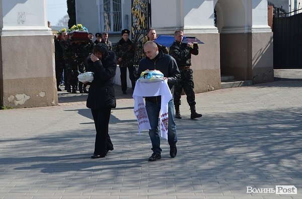 У Луцьку попрощалися ще із одним загиблим бійцем АТО. ФОТО
