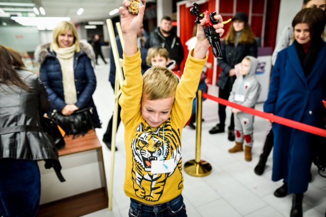 У «Промені» знову відбудеться турнір BeyBlade. ФОТО*