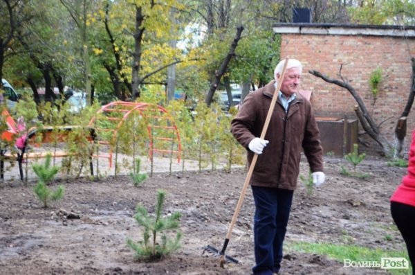 Як луцький депутат виконує свої обіцянки. ФОТО