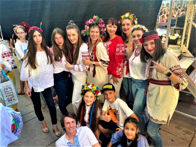 Учасниця «Голосу країни» з Волині збирає кошти для українських бійців у Німеччині