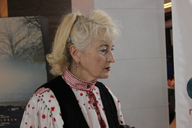 «Це дуже сильний фільм», – луцька пенсіонерка після перегляду фільму «Крути». ФОТО