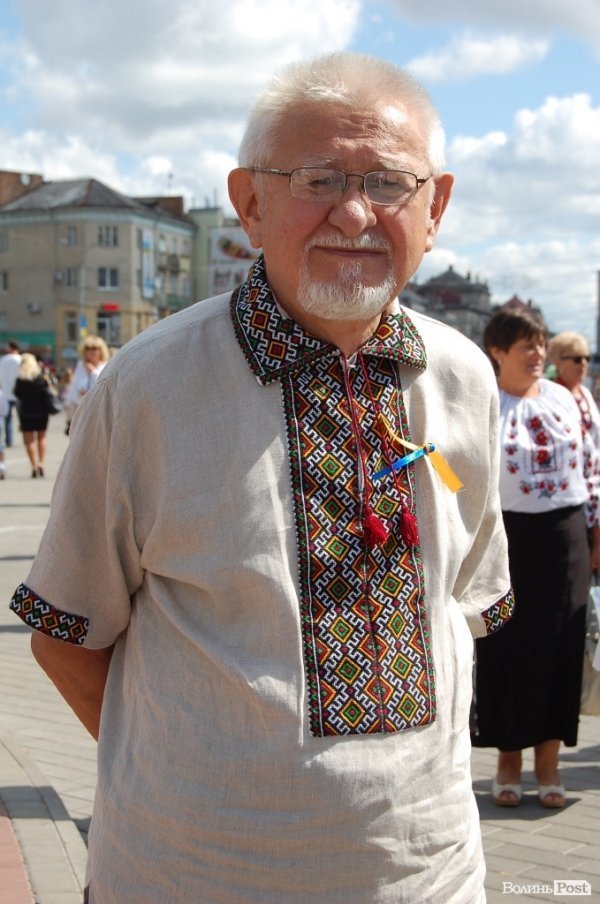 Акція «Українська вишиванка» у Луцьку. ФОТО