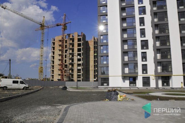 «Інвестор» зводить 4-й та 5-й будинки ЖК «Супернова». ФОТОЗВІТ*