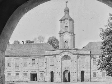 Олицька резиденція Радзивіллів на ретрофото 