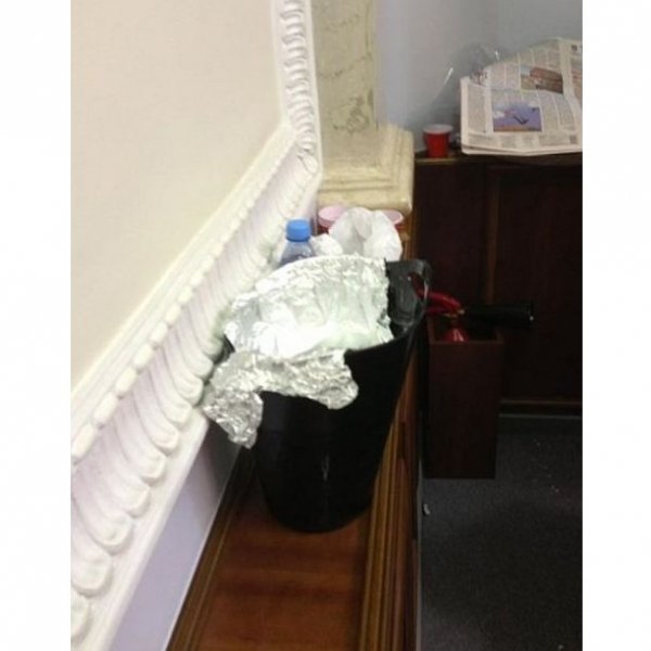 Як регіонали «бухали» у Верховній Раді. ФОТО 