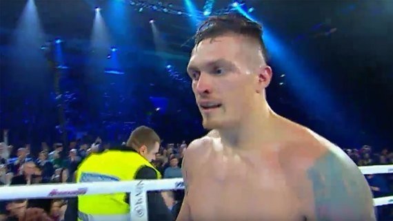 Усик тріумфально нокаутував Родрігеса. ФОТО. ВІДЕО
