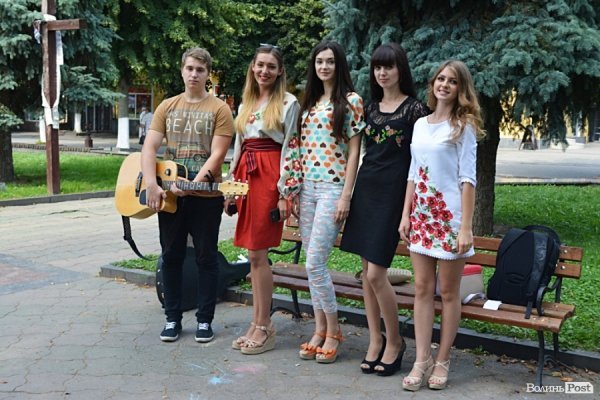 Волинські красуні заспівали для поранених військових, а їх «виперли». ФОТО. ВІДЕО