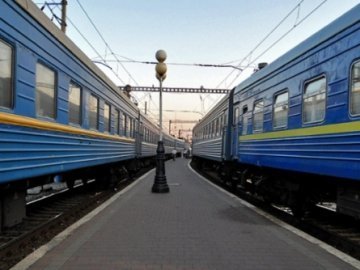 «Укрзалізниця» призначила 12 додаткових поїздів на зимові свята