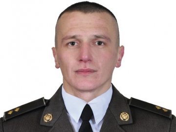 У Любомльському районі  оголосили триденну жалобу за загиблим військовим