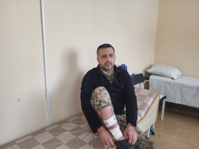 «Не знаю, як мені вдалося вижити»: військовий з Волині півтора року відновлюється від поранення