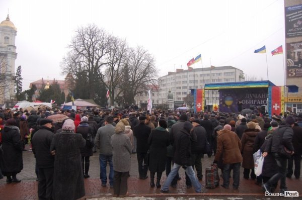 Народне віче в Луцьку. ФОТО
