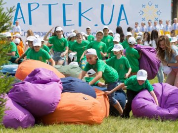 На відпочинок до «Артеку» поїхали 62 дітей з Волині