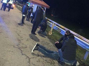 На Рівненщині волинські поліцейські затримали злочинну групу, яка «промишляла» на території трьох областей. ФОТО