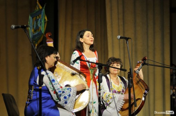 Фото з фестивалю вертепів у Луцьку