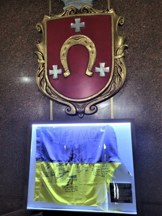 На Волині зберігатиметься прапор України з острова Зміїний